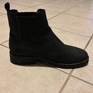 Chelsea Boot Size 8